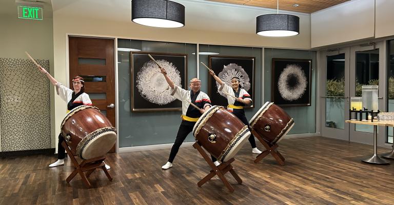 Taiko drummers