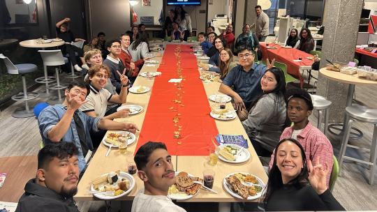 IEW 2025 - Friendsgiving