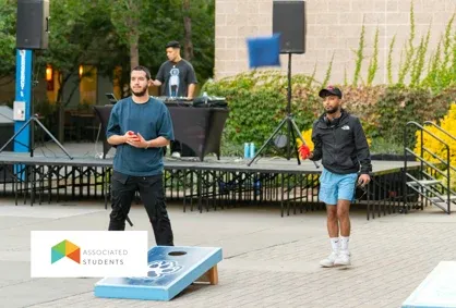 cornhole game